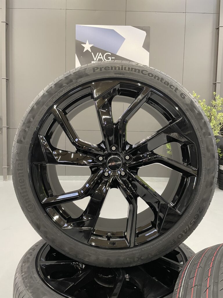 F1E128FF-0A3C-44F5-83B6-780B7C314BB2