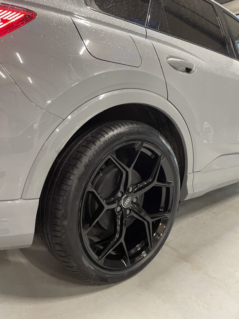 80D0870F-6E0C-4BA0-BA9B-9649A5EFEBFC